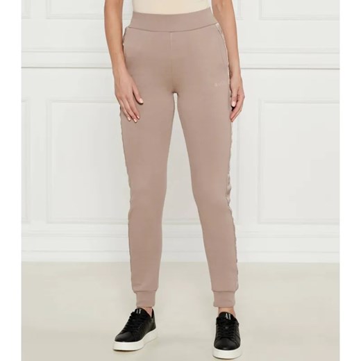 GUESS ACTIVE Spodnie dresowe | Regular Fit ze sklepu Gomez Fashion Store w kategorii Spodnie damskie - zdjęcie 184508995