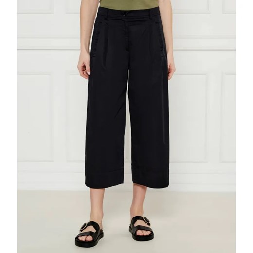 Marc Cain Spodnie WARIN | flare fit ze sklepu Gomez Fashion Store w kategorii Spodnie damskie - zdjęcie 184509235