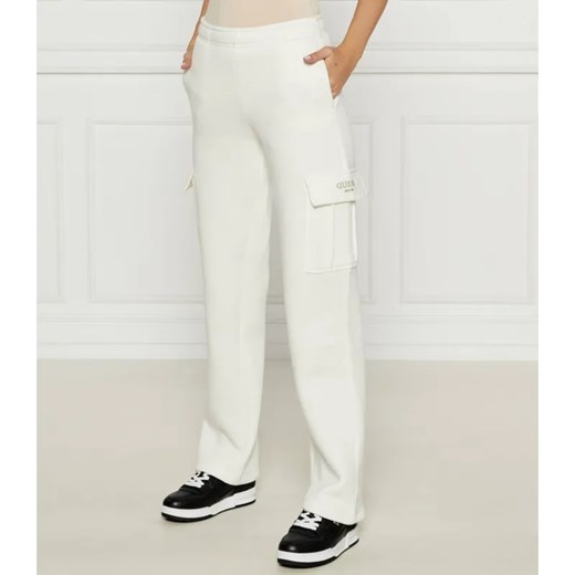 GUESS ACTIVE Spodnie dresowe MIDGE | Relaxed fit ze sklepu Gomez Fashion Store w kategorii Spodnie damskie - zdjęcie 184509409