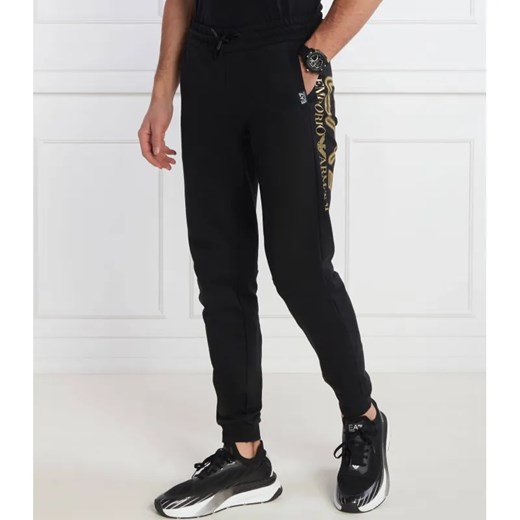 EA7 Spodnie dresowe | Regular Fit ze sklepu Gomez Fashion Store w kategorii Spodnie męskie - zdjęcie 184509419