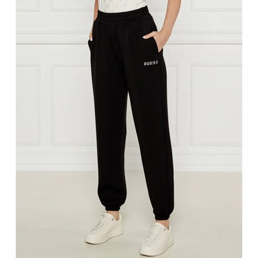 GUESS ACTIVE Spodnie dresowe CECILIA | Regular Fit ze sklepu Gomez Fashion Store w kategorii Spodnie damskie - zdjęcie 184509737