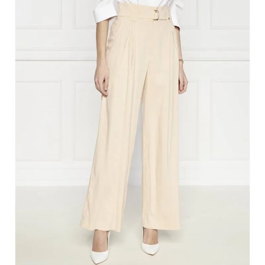 Marc Cain Lniane spodnie | flare fit ze sklepu Gomez Fashion Store w kategorii Spodnie damskie - zdjęcie 184509747