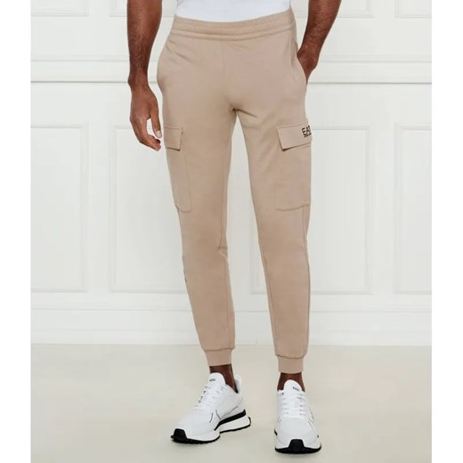 EA7 Spodnie dresowe | Slim Fit ze sklepu Gomez Fashion Store w kategorii Spodnie męskie - zdjęcie 184510505