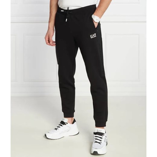 EA7 Spodnie dresowe | Regular Fit ze sklepu Gomez Fashion Store w kategorii Spodnie męskie - zdjęcie 184511046