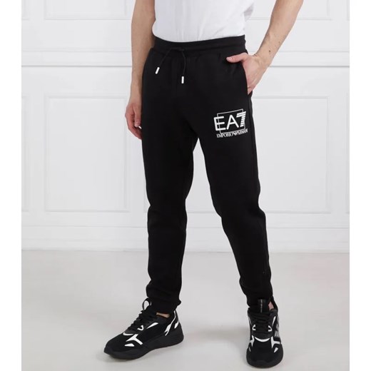EA7 Spodnie dresowe | Regular Fit ze sklepu Gomez Fashion Store w kategorii Spodnie męskie - zdjęcie 184511246