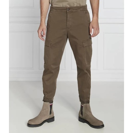BOSS ORANGE Spodnie cargo Sisla | Relaxed fit ze sklepu Gomez Fashion Store w kategorii Spodnie męskie - zdjęcie 184511405