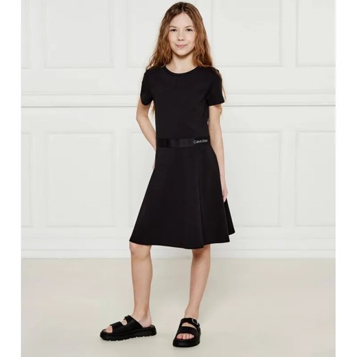 Calvin Klein Jeans Sukienka ze sklepu Gomez Fashion Store w kategorii Sukienki dziewczęce - zdjęcie 184512488
