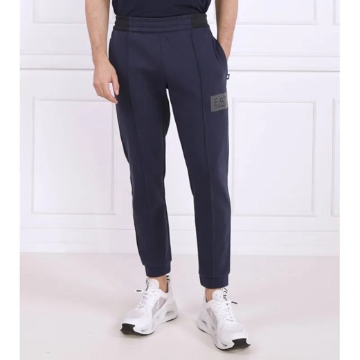 EA7 Spodnie dresowe | Regular Fit ze sklepu Gomez Fashion Store w kategorii Spodnie męskie - zdjęcie 184513197