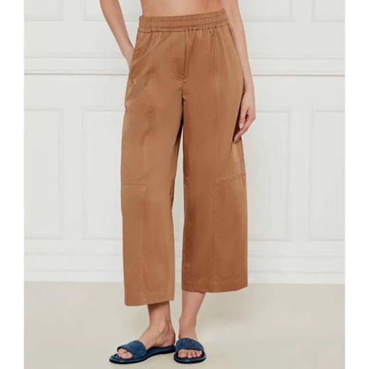 Weekend MaxMara Spodnie MILVA | flare fit ze sklepu Gomez Fashion Store w kategorii Spodnie damskie - zdjęcie 184513236