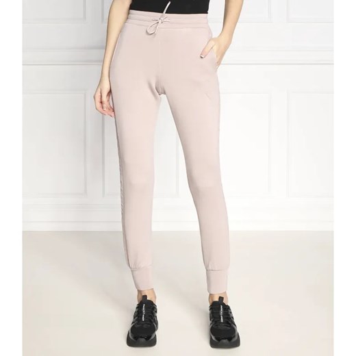 GUESS ACTIVE Spodnie dresowe ALLIE | Regular Fit ze sklepu Gomez Fashion Store w kategorii Spodnie damskie - zdjęcie 184513407