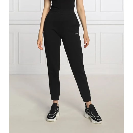 Calvin Klein Spodnie dresowe | Regular Fit ze sklepu Gomez Fashion Store w kategorii Spodnie damskie - zdjęcie 184513837