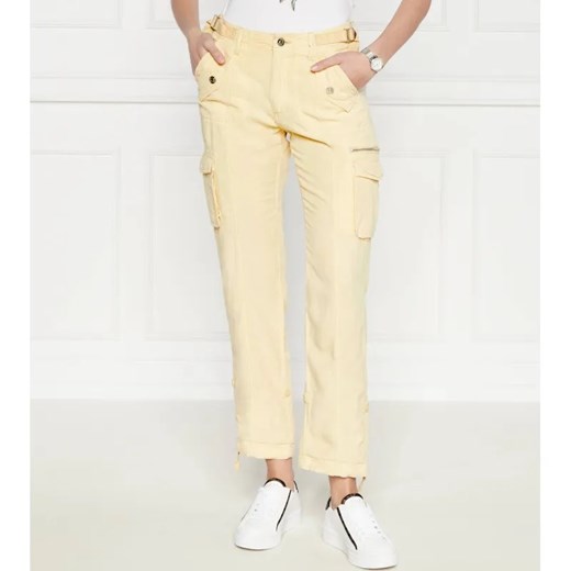 GUESS Spodnie cargo NESSI | Regular Fit | z dodatkiem lnu ze sklepu Gomez Fashion Store w kategorii Spodnie damskie - zdjęcie 184514007