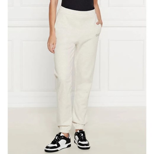 GUESS ACTIVE Spodnie dresowe | Regular Fit ze sklepu Gomez Fashion Store w kategorii Spodnie damskie - zdjęcie 184515036