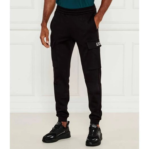 EA7 Spodnie dresowe | Regular Fit ze sklepu Gomez Fashion Store w kategorii Spodnie męskie - zdjęcie 184518619