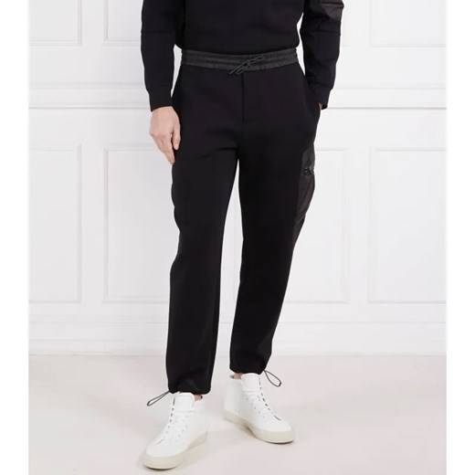 Emporio Armani Spodnie dresowe | Regular Fit ze sklepu Gomez Fashion Store w kategorii Spodnie męskie - zdjęcie 184519929