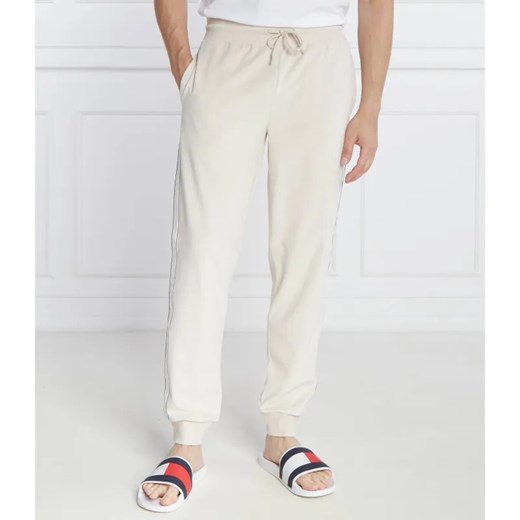 Tommy Hilfiger Spodnie dresowe | Regular Fit ze sklepu Gomez Fashion Store w kategorii Spodnie męskie - zdjęcie 184520249