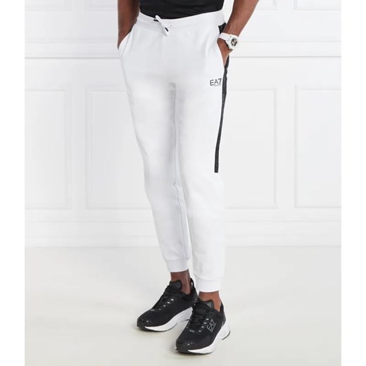 EA7 Spodnie dresowe | Regular Fit ze sklepu Gomez Fashion Store w kategorii Spodnie męskie - zdjęcie 184521688