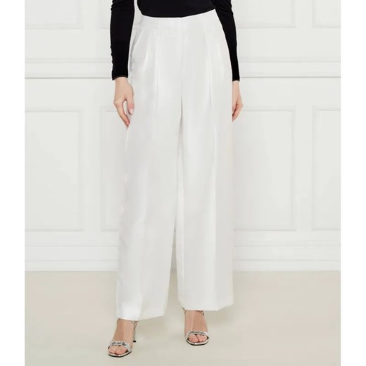 Marc Cain Spodnie | flare fit | high waist ze sklepu Gomez Fashion Store w kategorii Spodnie damskie - zdjęcie 184522627