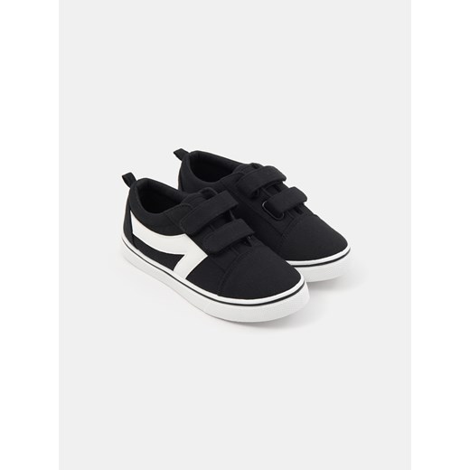 Sinsay - Trampki zapinane na rzepy - czarny Sinsay 28 Sinsay