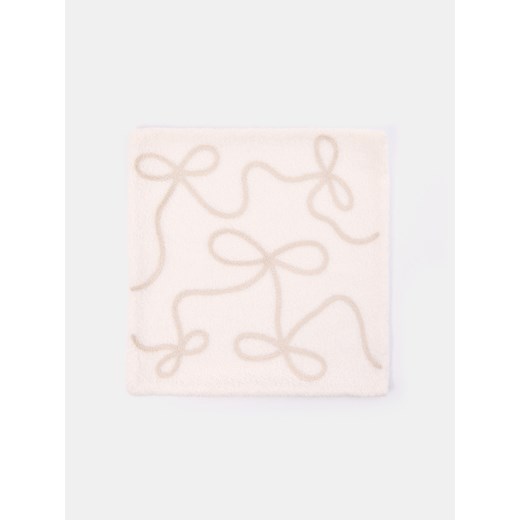 Sinsay - Poszewka na poduszkę ze wzorem bouclé - kremowy Sinsay One Size Sinsay