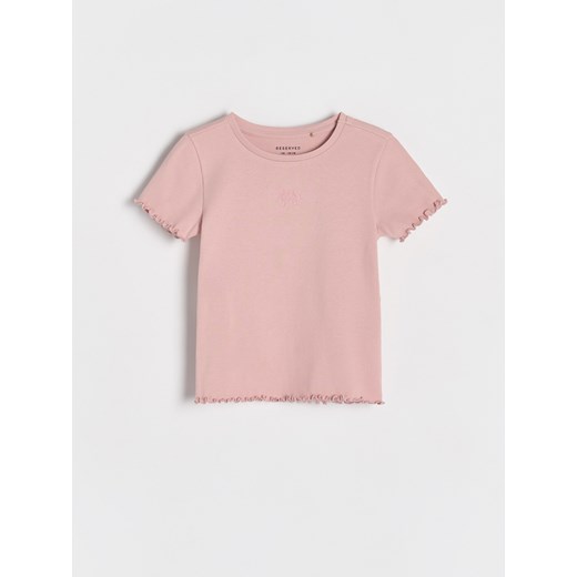 Reserved - Prążkowany t-shirt z haftem - brudny róż ze sklepu Reserved w kategorii Bluzki dziewczęce - zdjęcie 184542285