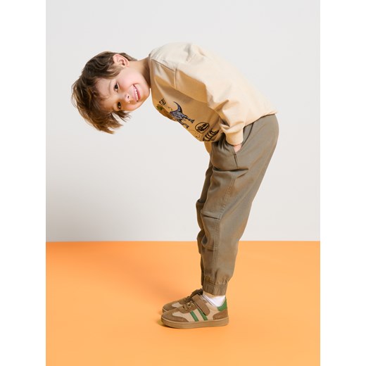 Sinsay - Jeansy z przeszyciami na kolanach - khaki Sinsay 128 (7-8 l) Sinsay