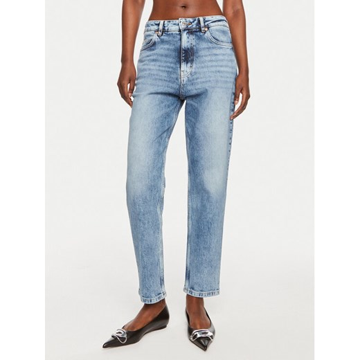 Hugo Jeansy 50519919 Niebieski Mom Fit ze sklepu MODIVO w kategorii Jeansy damskie - zdjęcie 184557555