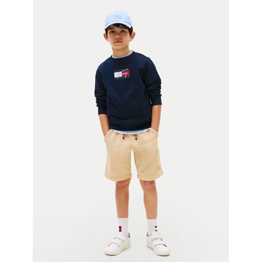 Tommy Hilfiger Bluza Script Flag KB0KB09741 Granatowy Regular Fit ze sklepu MODIVO w kategorii Bluzy chłopięce - zdjęcie 184562196