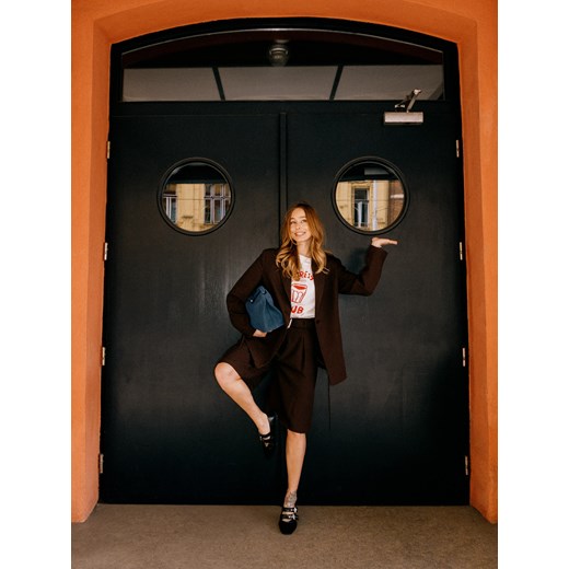 Reserved - Szerokie szorty z paskiem - ciemnobrązowy ze sklepu Reserved w kategorii Szorty - zdjęcie 184564799