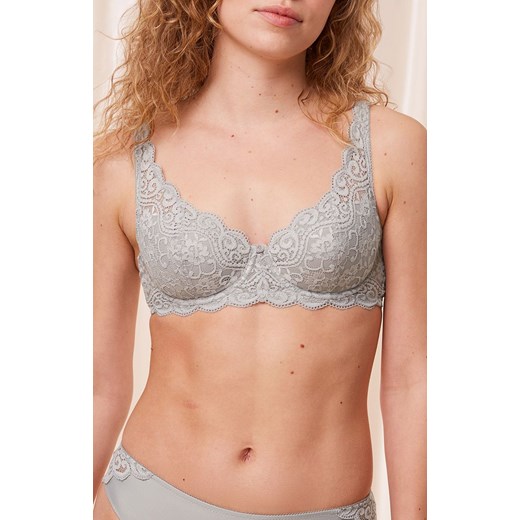 Triumph biustonosz miękki soft Amourette 10209584-7816, Kolor szary, Rozmiar 65C, Triumph ze sklepu Intymna w kategorii Biustonosze - zdjęcie 184570155