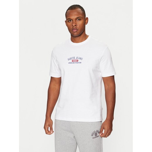 Guess Jeans T-Shirt M5RI77 K8FQ4 Biały Regular Fit ze sklepu MODIVO w kategorii T-shirty męskie - zdjęcie 184575349