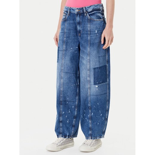 Guess Jeansy W5YG69 D5R01 Niebieski Tapered Fit ze sklepu MODIVO w kategorii Jeansy damskie - zdjęcie 184584855
