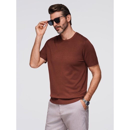 Męska klasyczna dzianinowa koszulka męska ze ściągaczami– ciepłobrązowa V4 OM-TSCT-0252 ze sklepu ombre w kategorii T-shirty męskie - zdjęcie 184595909