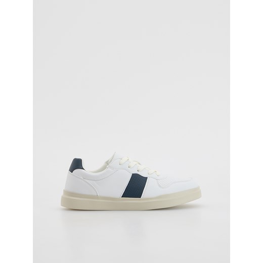 Reserved - Sportowe sneakersy - biały ze sklepu Reserved w kategorii Trampki męskie - zdjęcie 184598277