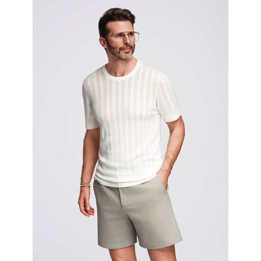 Męski ażurowy sweter z okrągłym dekoltem i krótkim rękawem – biały V1 OM-TSCT-0251 ze sklepu ombre w kategorii T-shirty męskie - zdjęcie 184602156