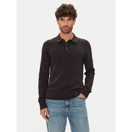 Tommy Jeans Sweter Essential DM0DM20304 Czarny Slim Fit ze sklepu MODIVO w kategorii Swetry męskie - zdjęcie 184605087