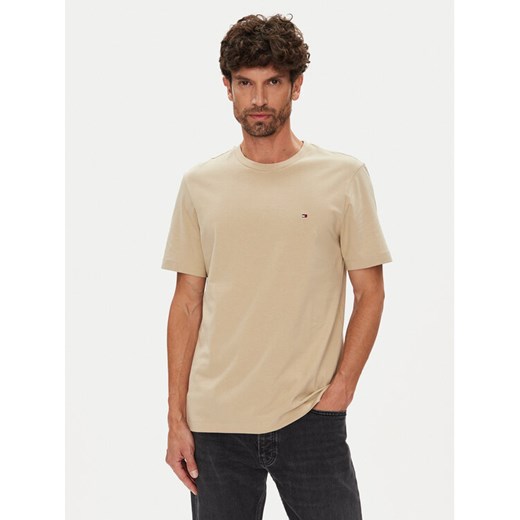 Tommy Hilfiger T-Shirt Ess Seasonal MW0MW39995 Beżowy Regular Fit ze sklepu MODIVO w kategorii T-shirty męskie - zdjęcie 184613309