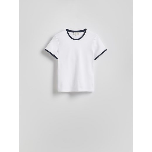 Reserved - T-shirt z kontrastową lamówką - biały ze sklepu Reserved w kategorii Bluzki damskie - zdjęcie 184618316