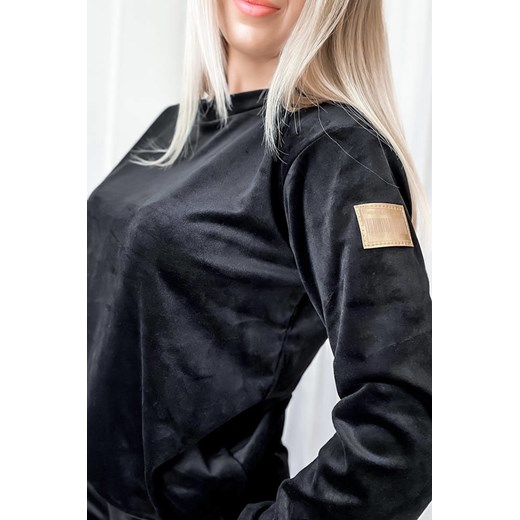 KOMPLET DRESOWY WELUROWY Z OZDOBNĄ NASZYWKĄ-  CZARNY ze sklepu olika.com.pl w kategorii Dresy damskie - zdjęcie 184630068
