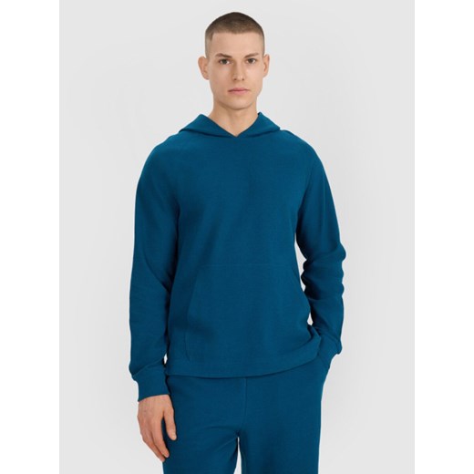Męska bluza dresowa nierozpinana z kapturem 4F 4FWSS25TSWSM1558 - turkusowa ze sklepu Sportstylestory.com w kategorii Bluzy męskie - zdjęcie 184631477