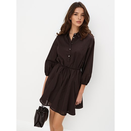 Mohito - Koszulowa czekoladowa sukienka mini - ciemno brązowy Mohito 36 Mohito