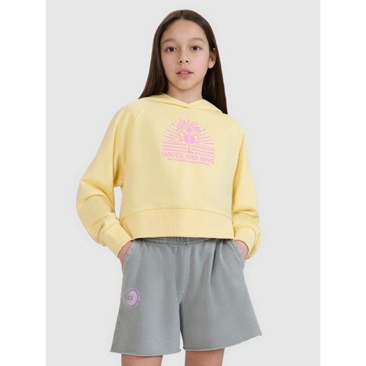 Dziewczęca bluza dresowa nierozpinana z kapturem 4FJRSS25TSWSF2252 - żółta ze sklepu Sportstylestory.com w kategorii Bluzy dziewczęce - zdjęcie 184648016