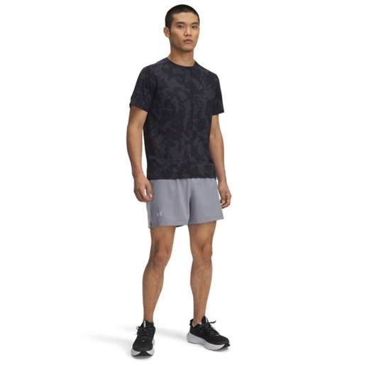 Męskie spodenki do biegania Under Armour UA Launch Pro 5\'\' Shorts - szare ze sklepu Sportstylestory.com w kategorii Spodenki męskie - zdjęcie 184648057