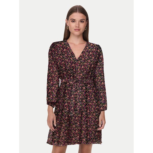 ONLY Sukienka codzienna Cera 15236376 Kolorowy Regular Fit ze sklepu MODIVO w kategorii Sukienki - zdjęcie 184657429