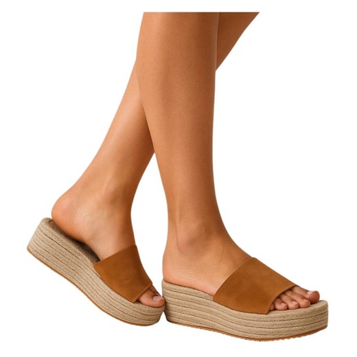 Karmelowe klapki na espadryle na platformie /E4-3 17934 G182/ ze sklepu Pantofelek24.pl w kategorii Espadryle damskie - zdjęcie 184660018