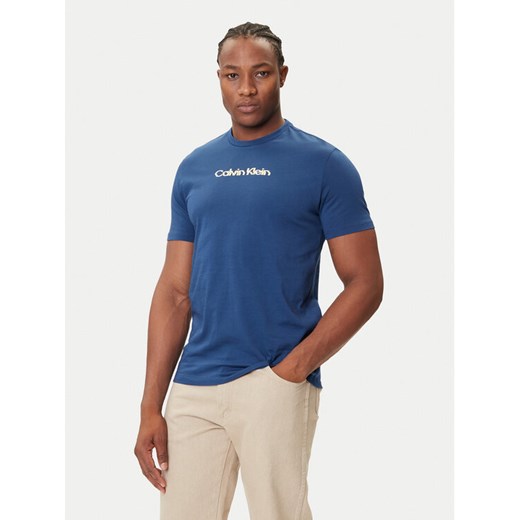 Calvin Klein Jeans T-Shirt Glitched Logo LV04RC858G Niebieski Regular Fit ze sklepu MODIVO w kategorii T-shirty męskie - zdjęcie 184672759