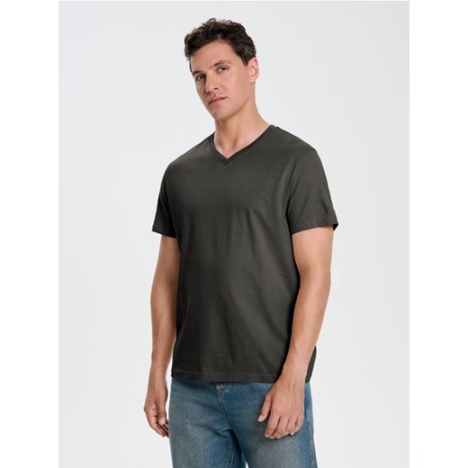 Sinsay - Koszulka basic z dekoltem w serek - zielony ze sklepu Sinsay w kategorii T-shirty męskie - zdjęcie 184680225