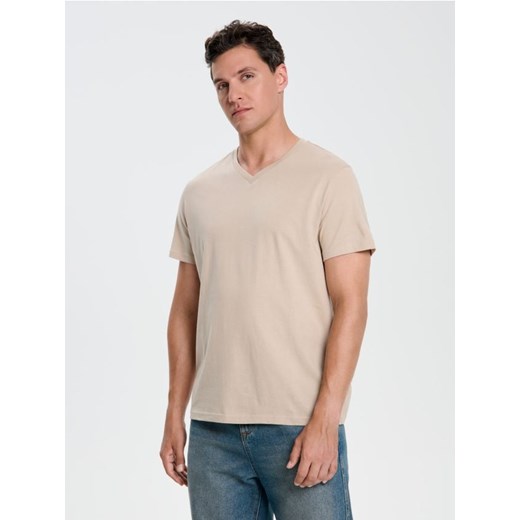 Sinsay - Koszulka basic z dekoltem w serek - beżowy ze sklepu Sinsay w kategorii T-shirty męskie - zdjęcie 184680226
