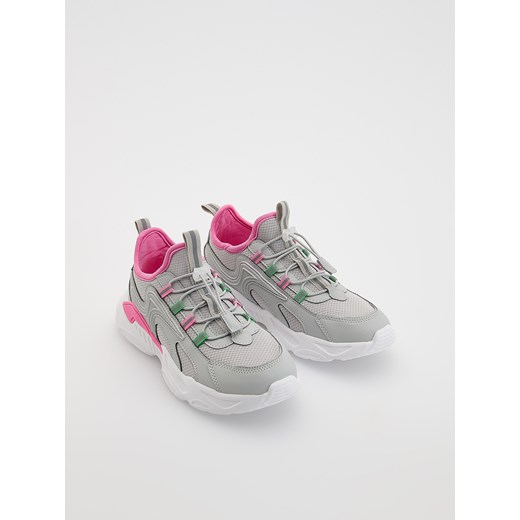 Reserved - Lekkie sneakersy - jasnoszary ze sklepu Reserved w kategorii Buty sportowe dziecięce - zdjęcie 184687985