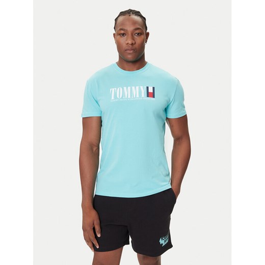 Tommy Jeans T-Shirt Dna Flag DM0DM21941 Zielony Regular Fit ze sklepu MODIVO w kategorii T-shirty męskie - zdjęcie 184688635